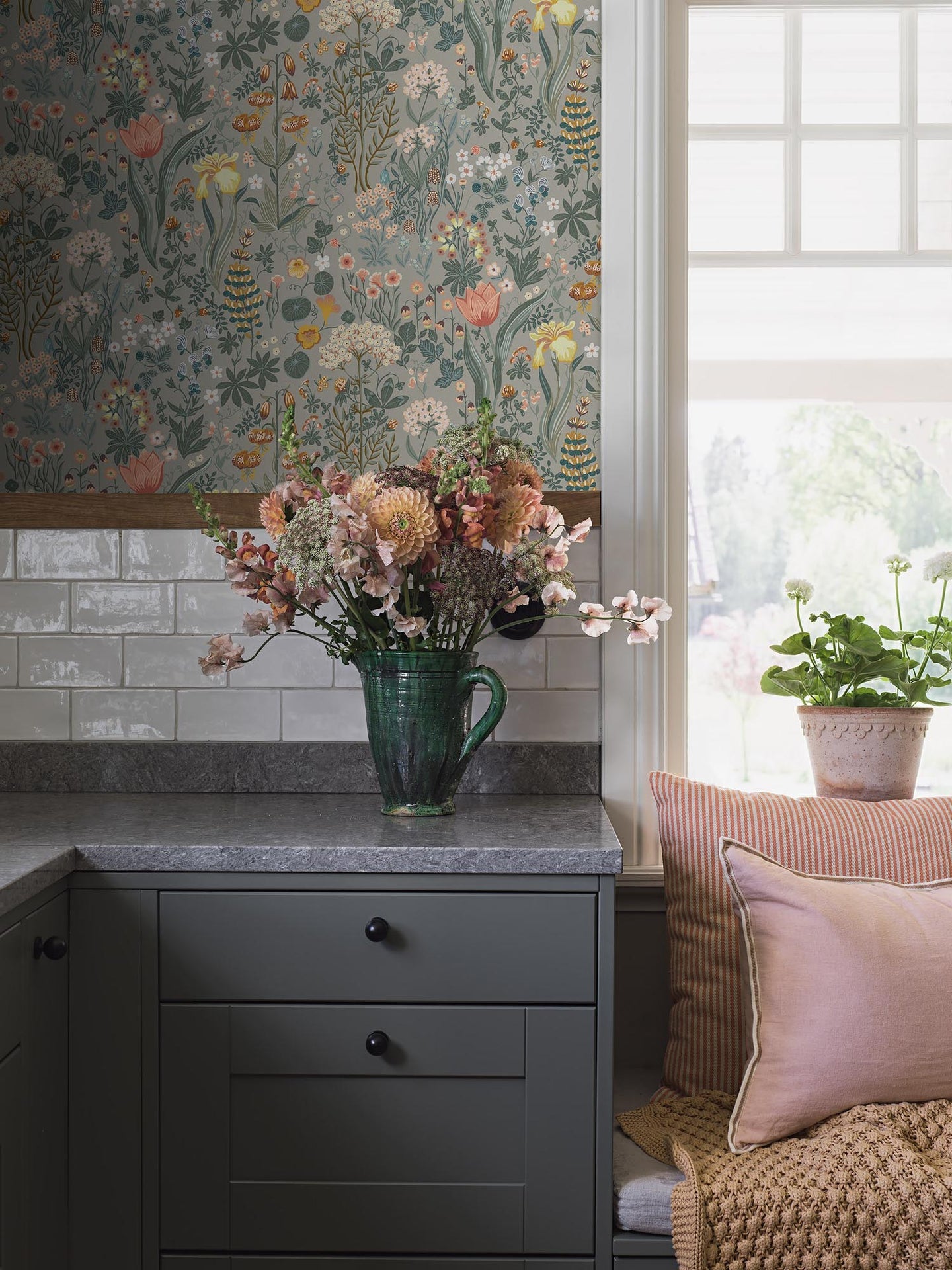 Boråstapeter New Heritage Blomsterhav 2054