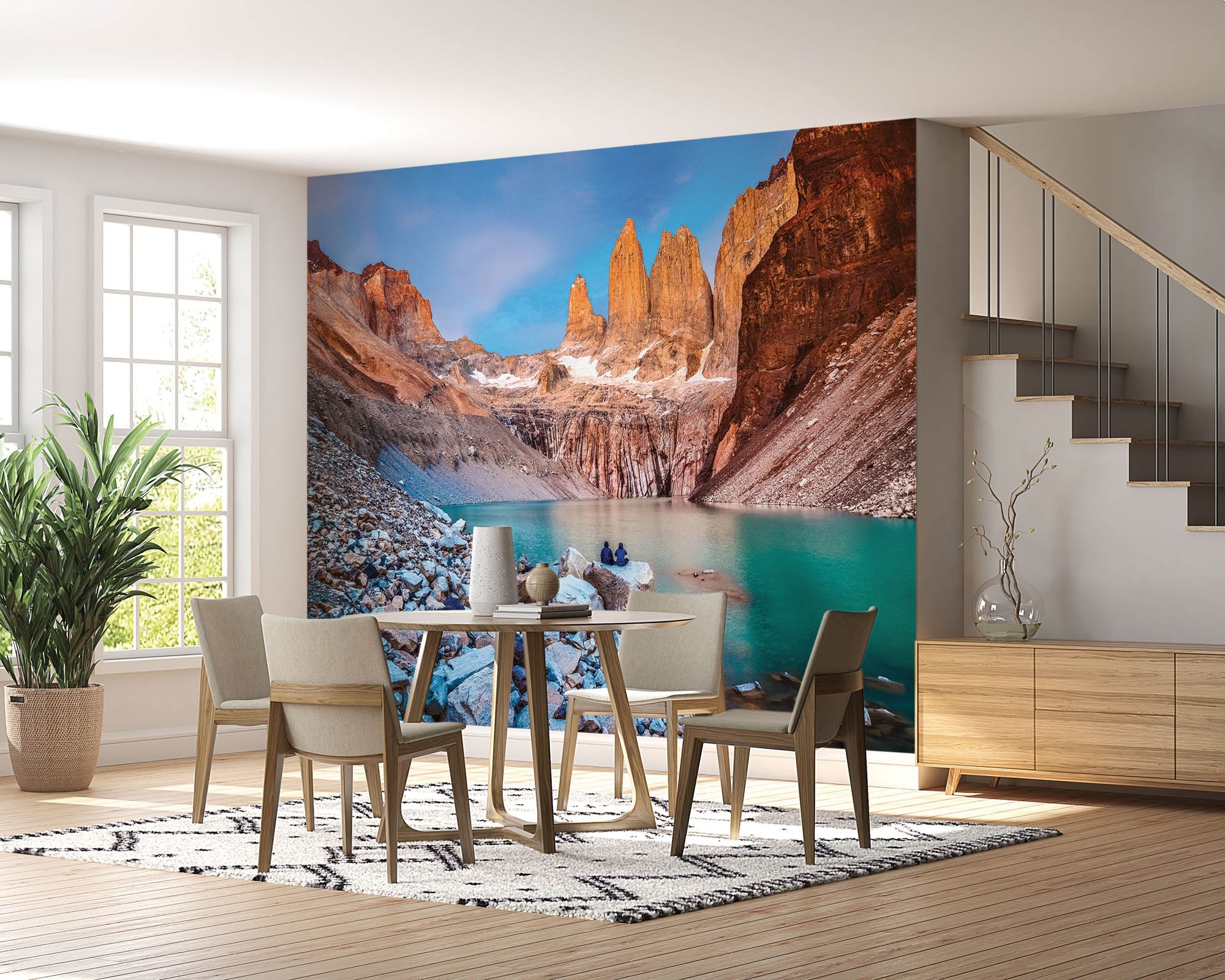 Water omringt door bergen en rotsen - LW00278