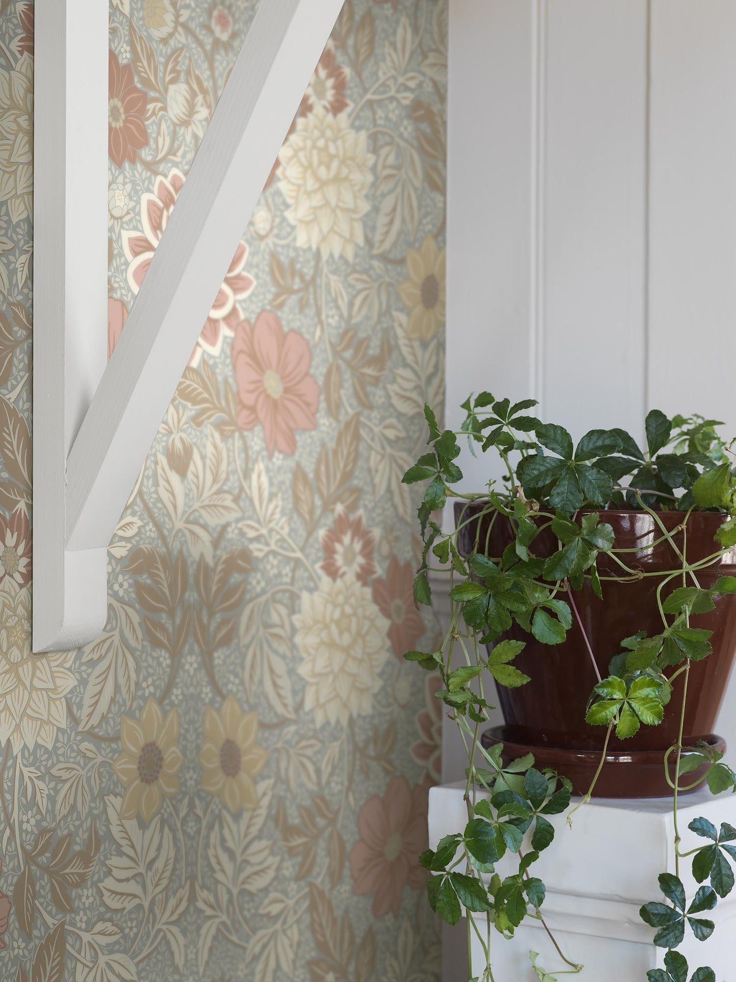 Boråstapeter Falsterbo III Dahlia Garden 7692