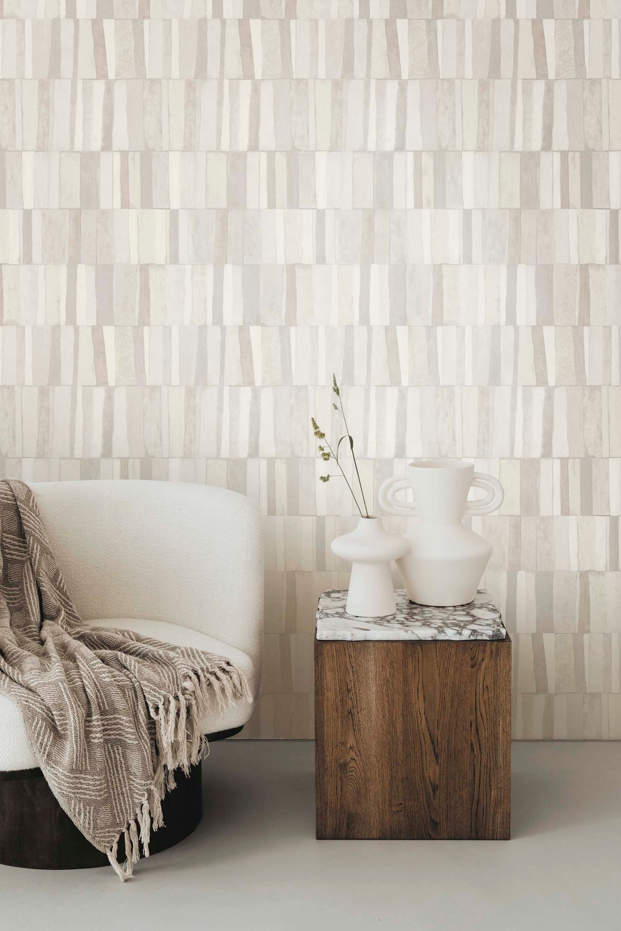 Hooked on Walls Academy Ritter Tiles 25612 Behang