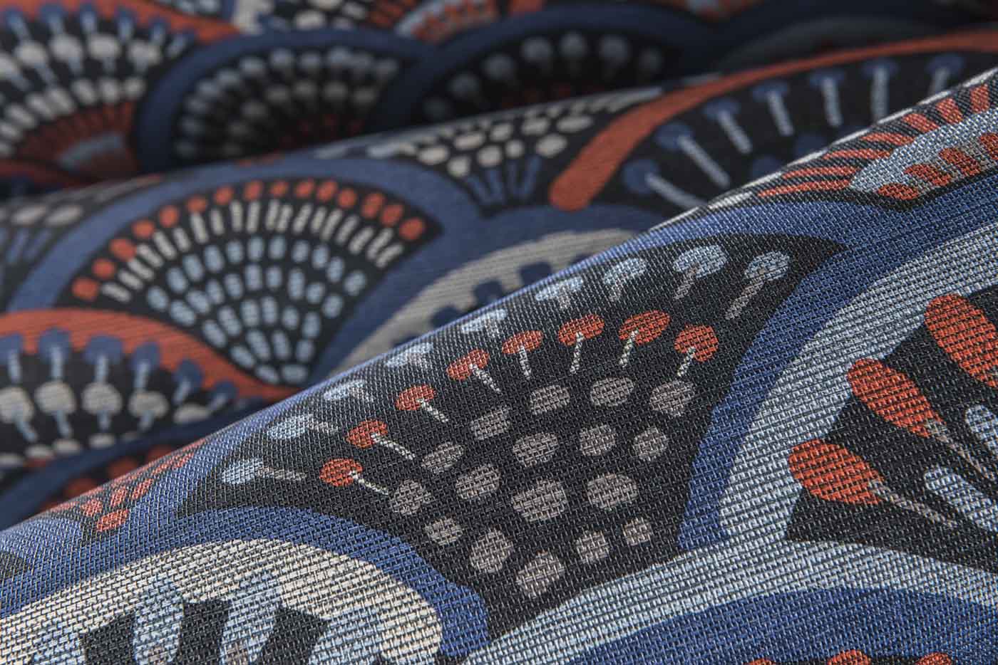 Arte Curiosa Peacock 13510