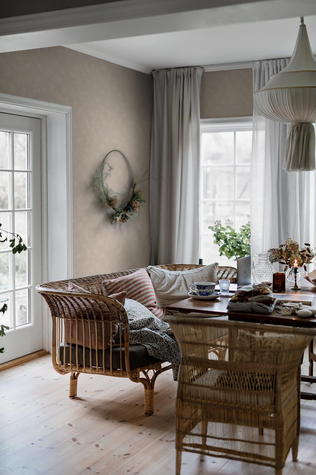 Boråstapeter Cottage garden Painter´s Wall 3586 Behang