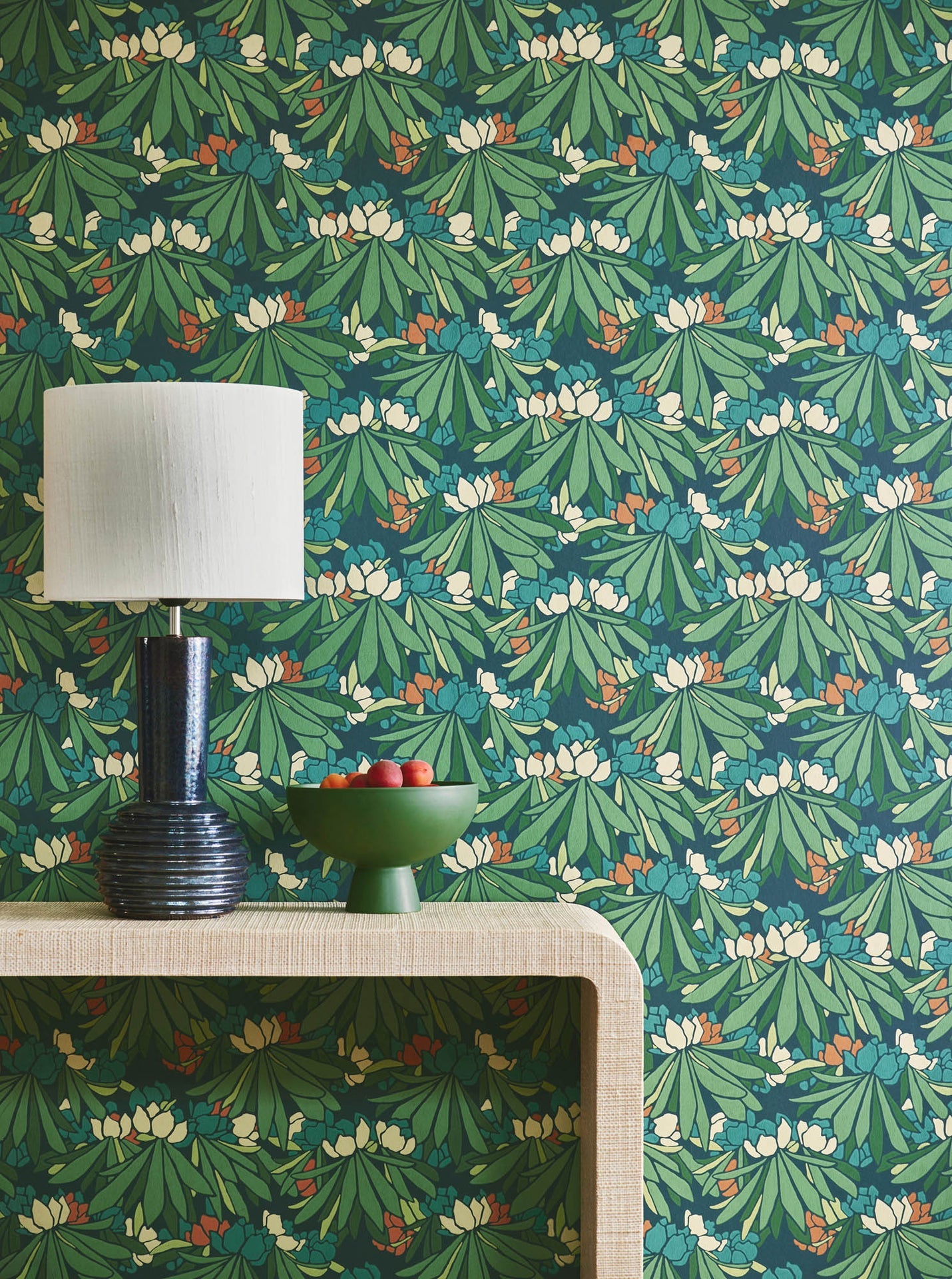 Hooked on Walls Young Traditionals Rhododendron 27827 Behang