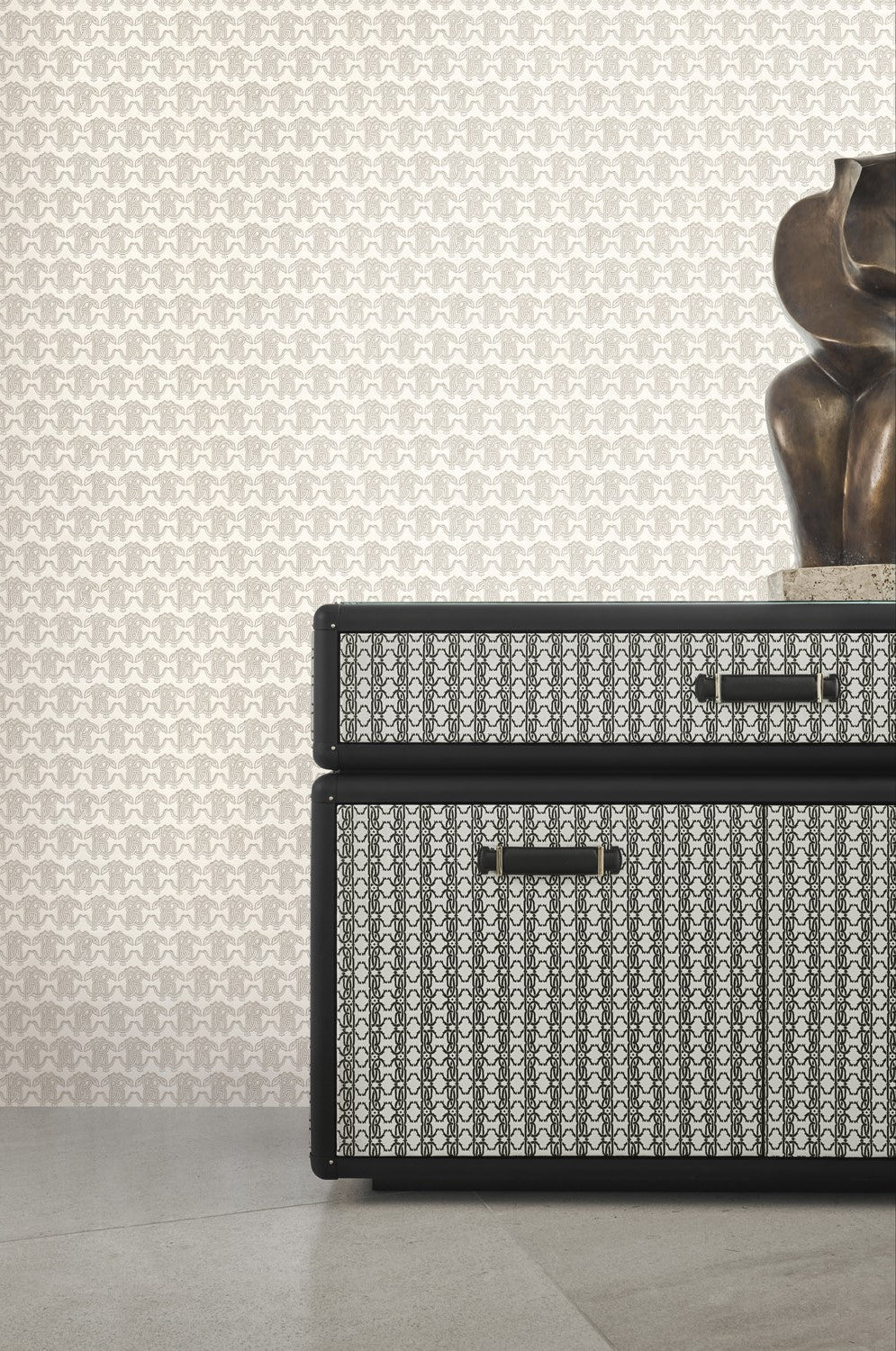 Roberto Cavalli 9 - Logo Creme - 21033 Behang