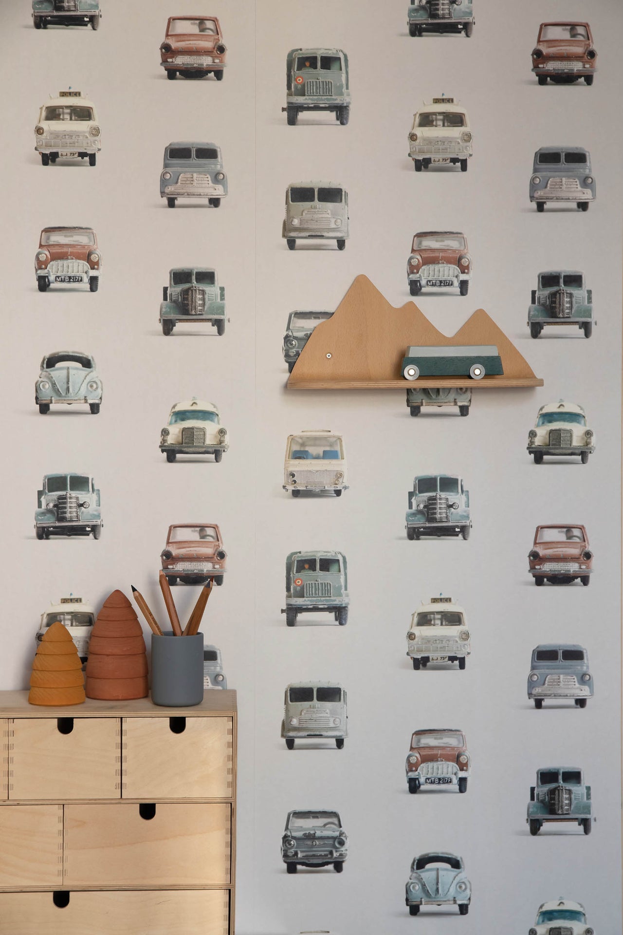 Studio Ditte Auto Lichtgrijs Behang