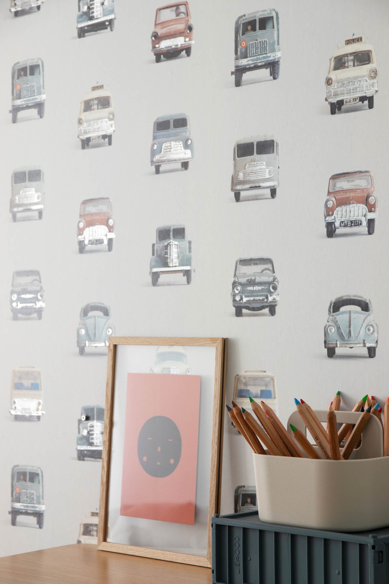 Studio Ditte Auto Lichtgrijs & Zilver Behang