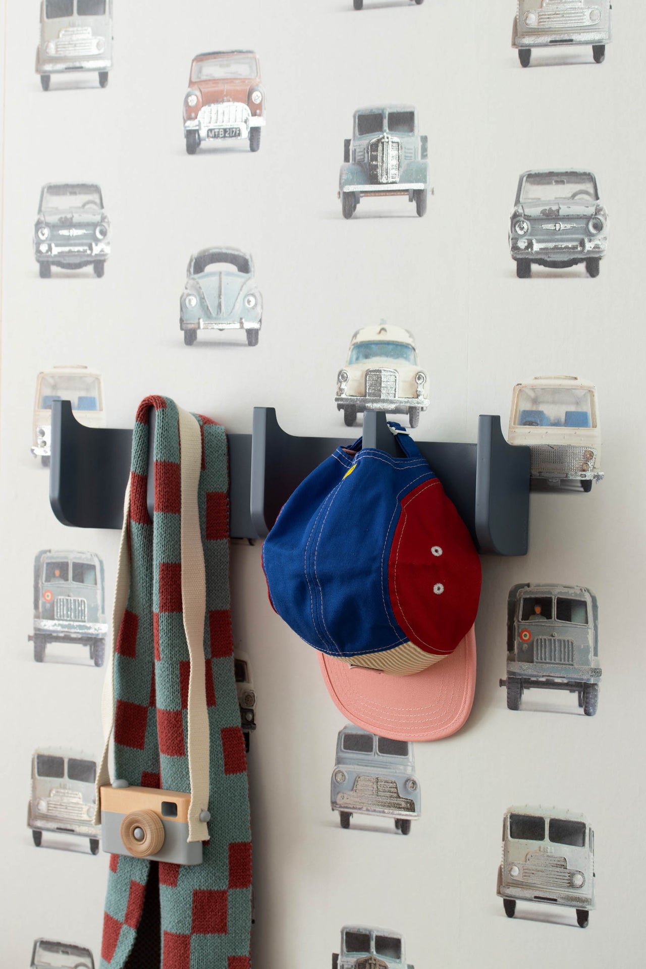 Studio Ditte Auto Lichtgrijs & Zilver Behang