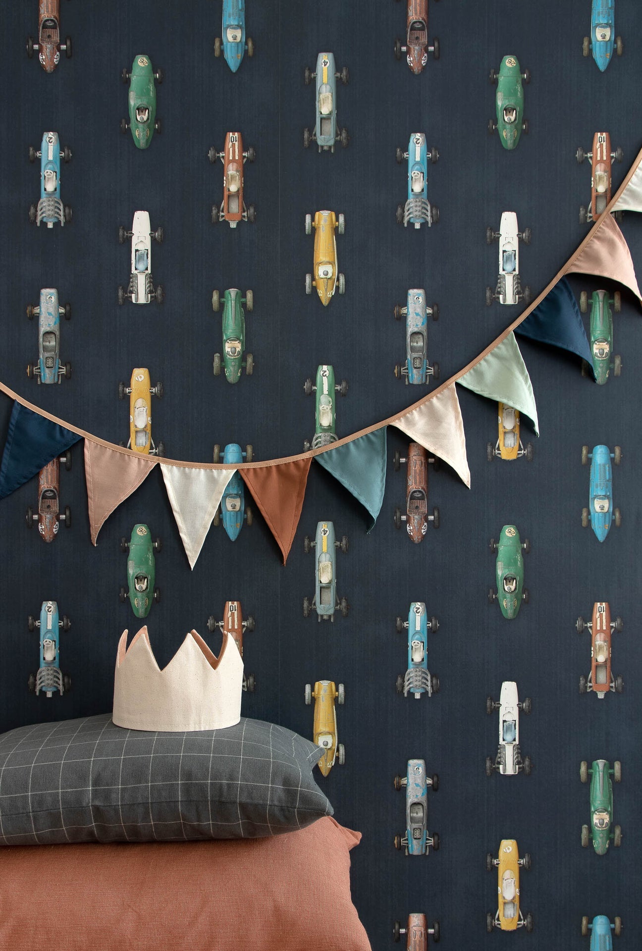 Studio Ditte Raceauto Donker Behang